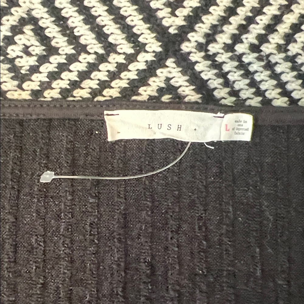 Lush Black Ribbed Scoop Neck Sweater - Picture 2 of 10